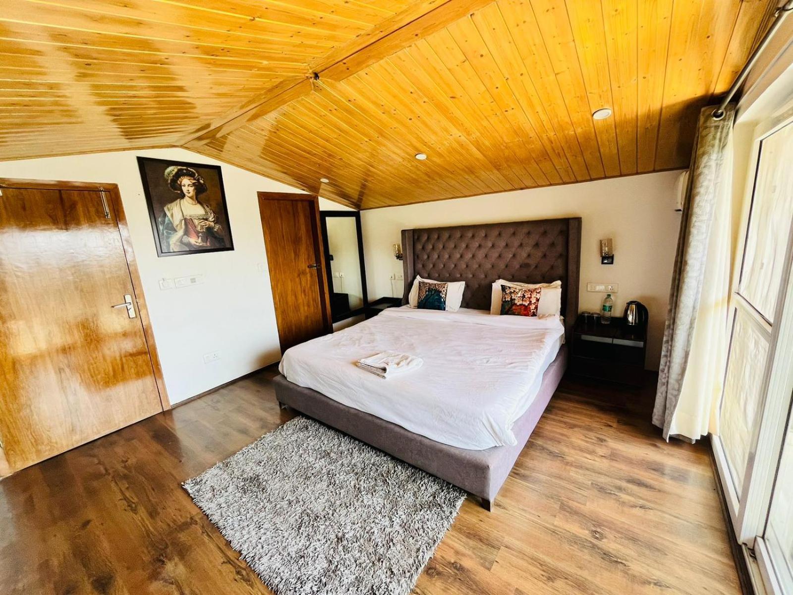 Weekend Vibes Bed & Breakfast Касаули Екстериор снимка